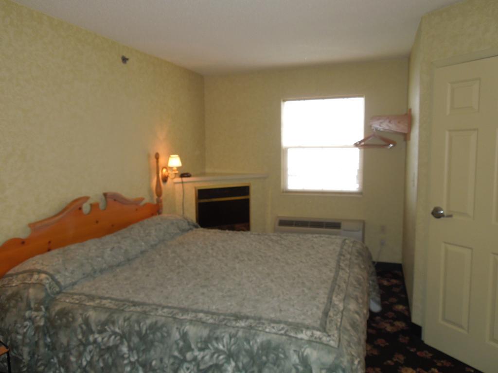 Ourguest Inn And Suites Catawba Island Port Clinton Chambre photo