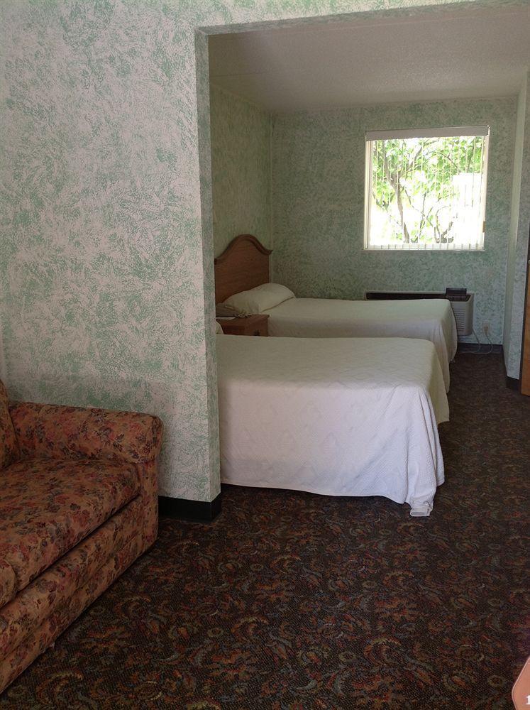 Ourguest Inn And Suites Catawba Island Port Clinton Extérieur photo